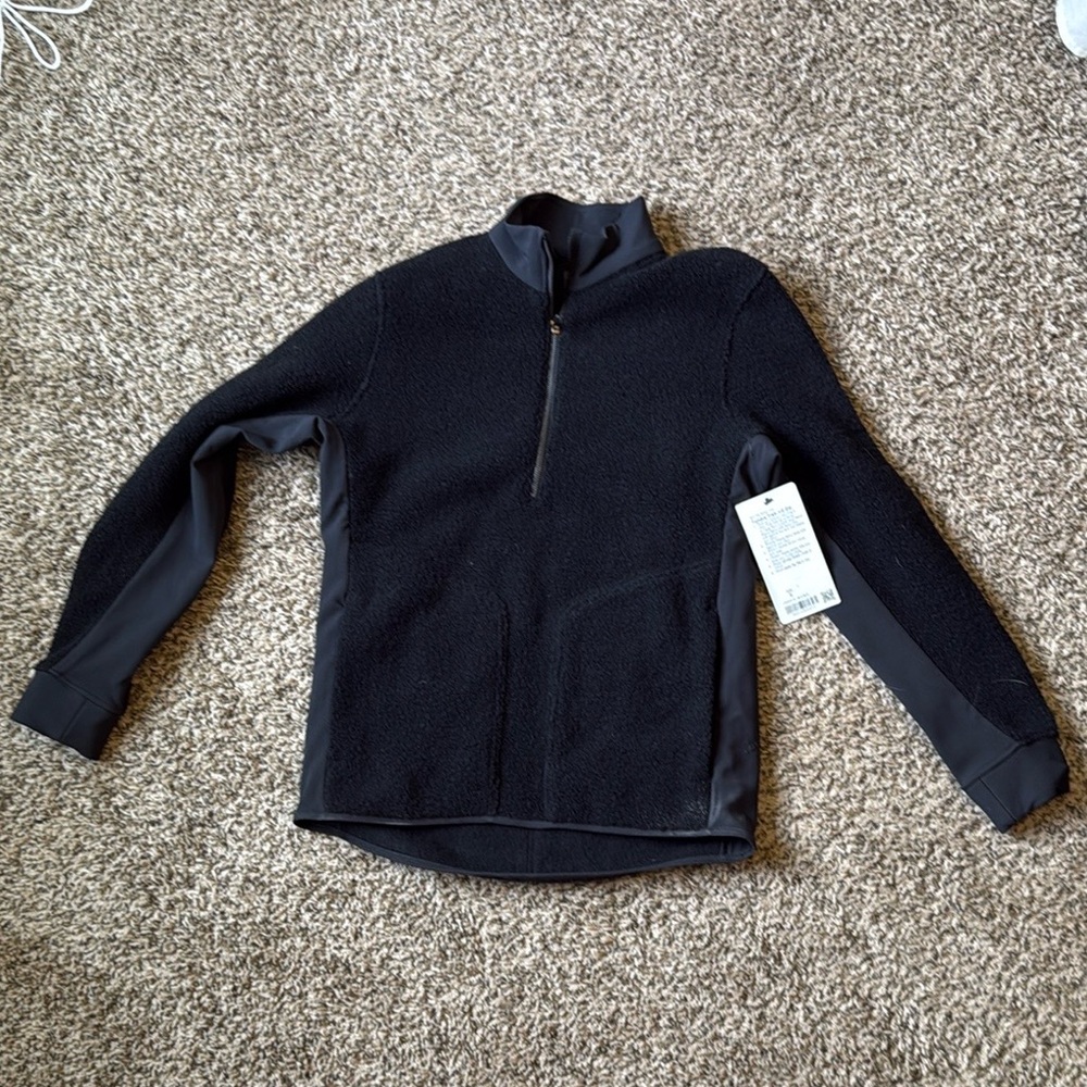 Lululemon - Men’s S - Tundra Trek 1/2 Zip Fleece Pullover